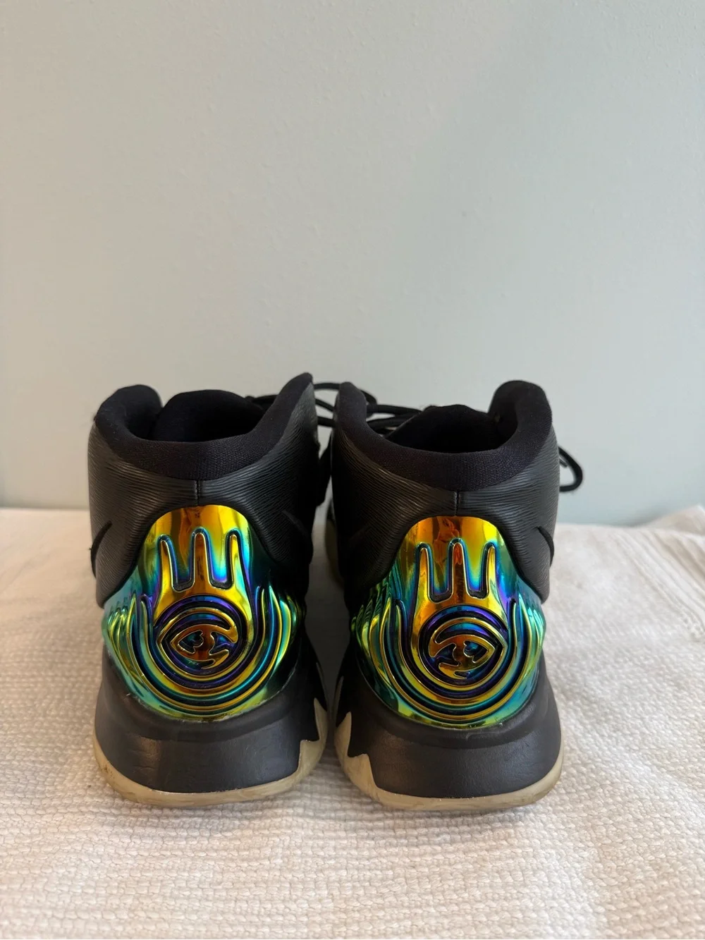 Nike Kyrie By You Custom Basketball Shoes - Picture 2 of 9